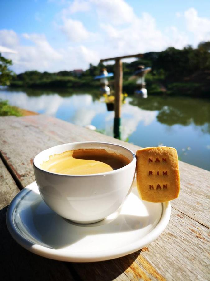 Nan Rim Nam Resort Eksteriør billede